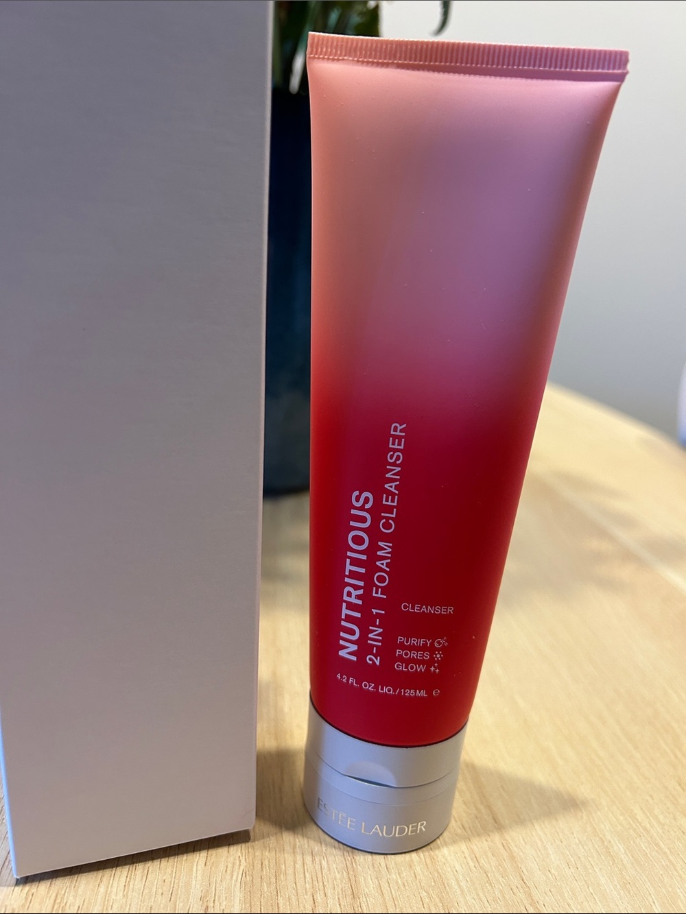 Estee Lauder Nutritious 2-in-1 Foam Cleanser